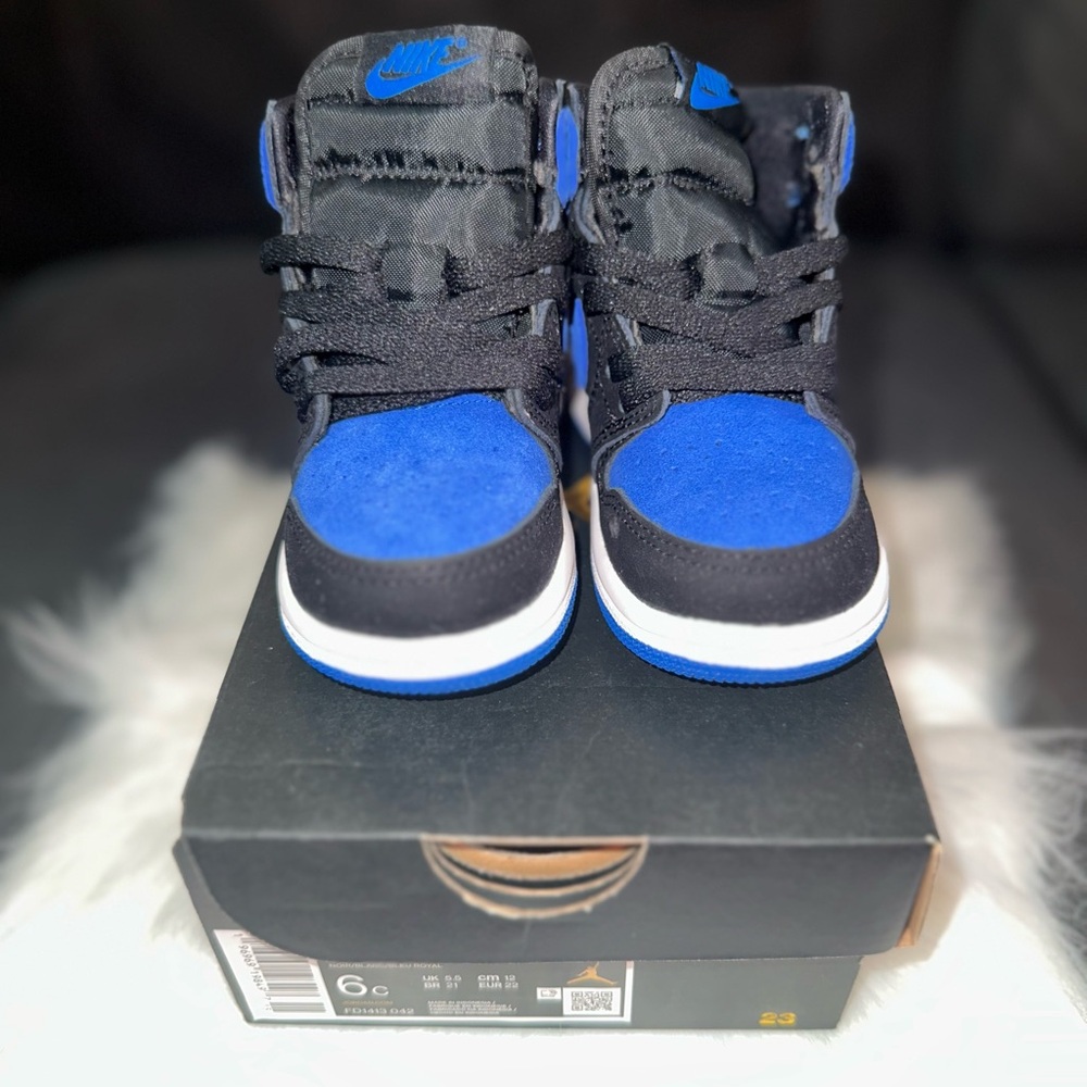 Nike Kids' Black and Royal Blue Sneakers